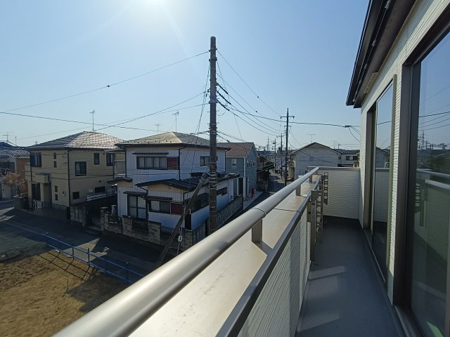 三郷市　戸ケ崎　新築戸建　全2棟のバルコニー|施工例です
