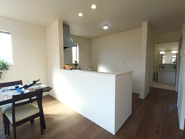 三郷市　戸ケ崎　新築戸建　全2棟の洋室|施工例です