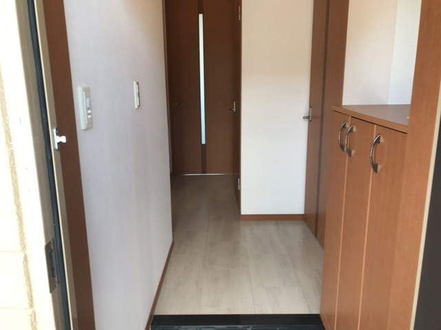 グランティスレーヴの玄関