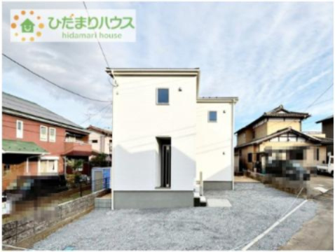 【外観】 | 第1取手市野々井　新築戸建 | 白を基調とした明るい印象を受ける外観です！
