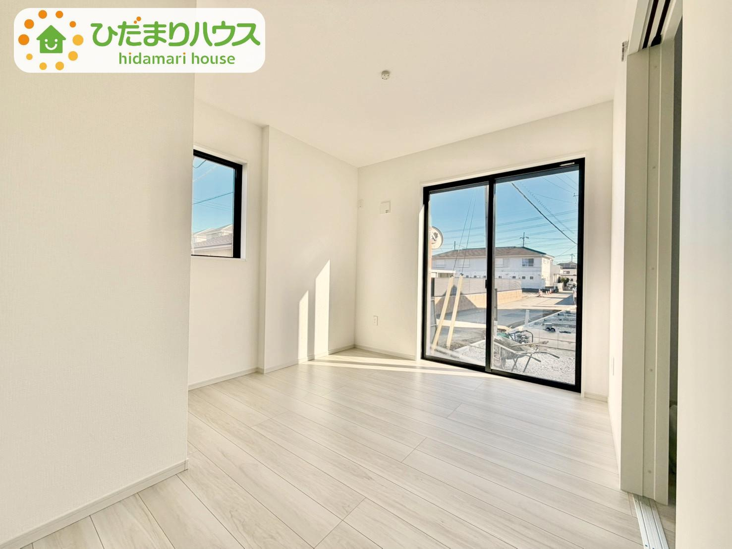 野田市山崎22期　新築戸建　3号棟の洋室|大きな窓のある4.9帖の洋室！