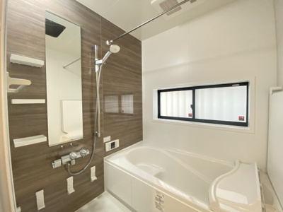 【浴室】 | 沖縄市大里4期（全4棟）1・2・4号棟 | ※同仕様写真です