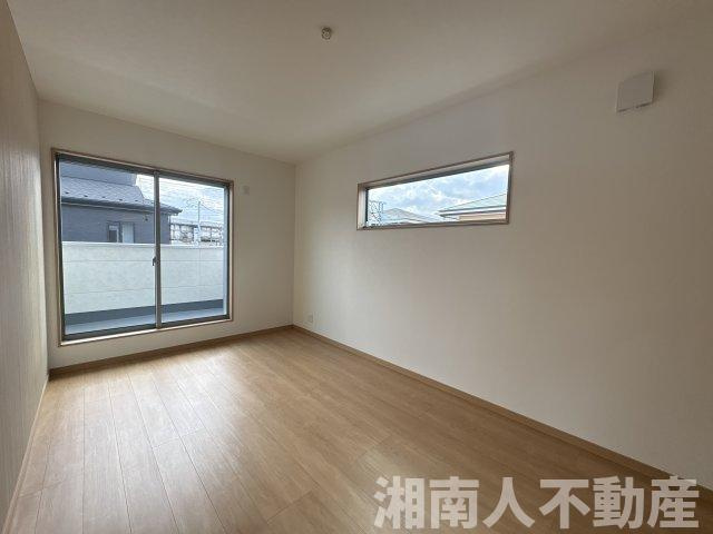 小田原市田島　新築戸建の洋室|落ち着いた色調の洋室です