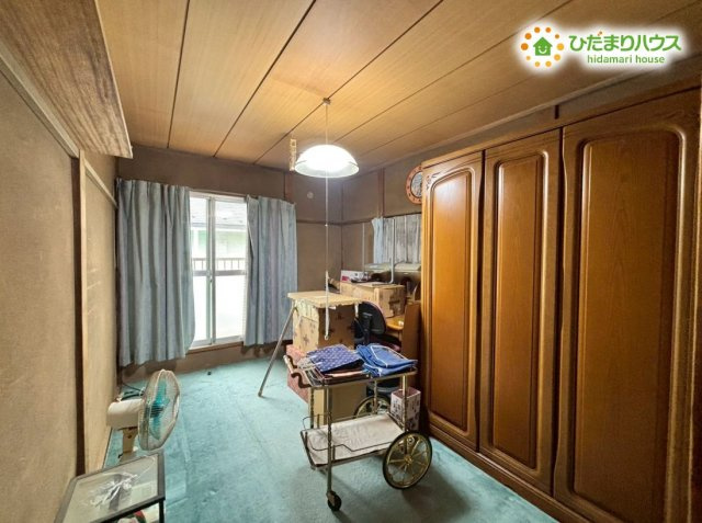 熊谷市久下　中古一戸建ての洋室