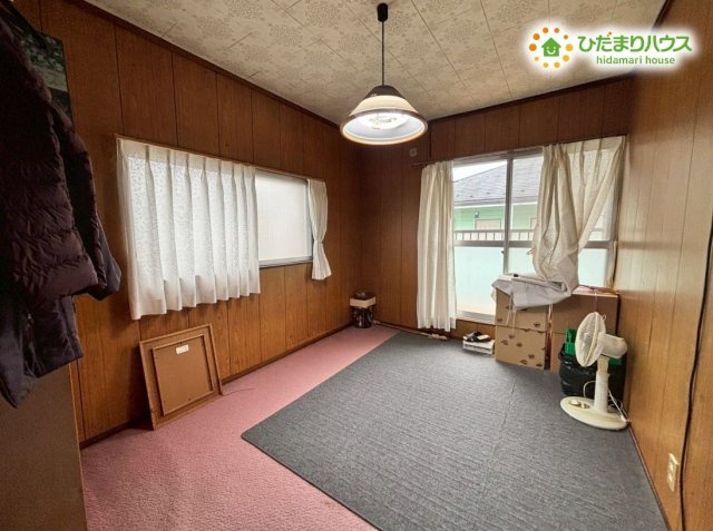 熊谷市久下　中古一戸建ての洋室