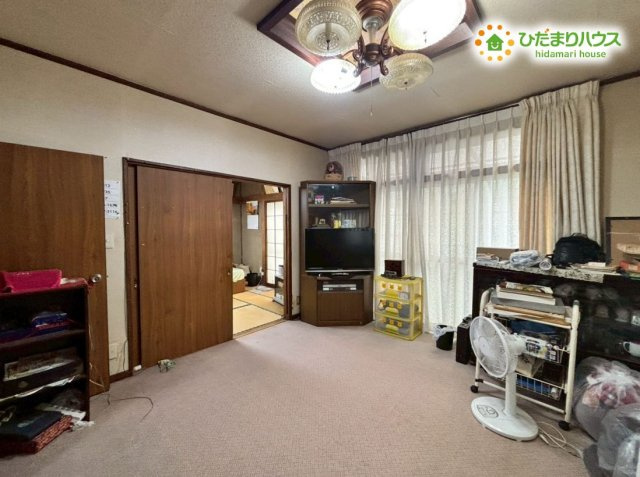 熊谷市久下　中古一戸建ての居間・リビング