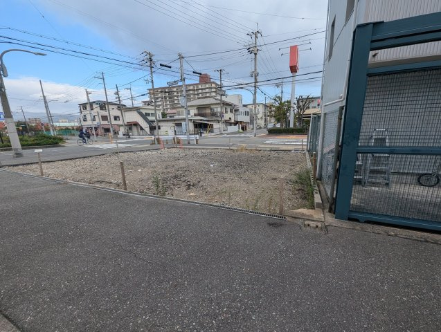 パークライフ上田西町の前面道路含む現地写真