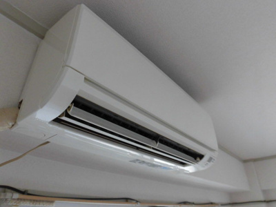 【設備】 | 和ハイツⅢ | １年中快適にすごせるエアコンも完備しています
