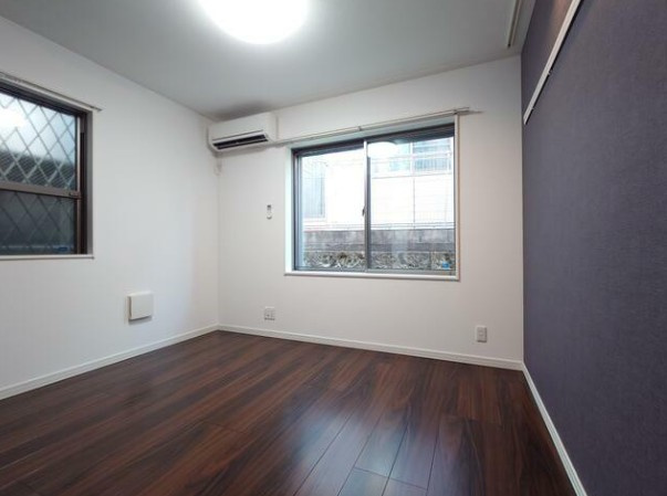 アメリカンリバティー東中野の居間・リビング