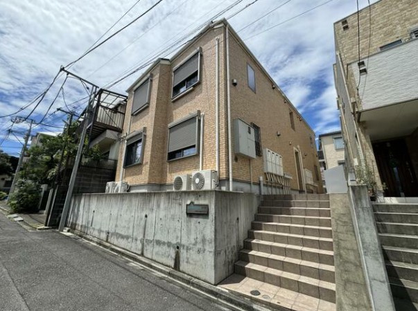 アメリカンリバティー東中野の外観