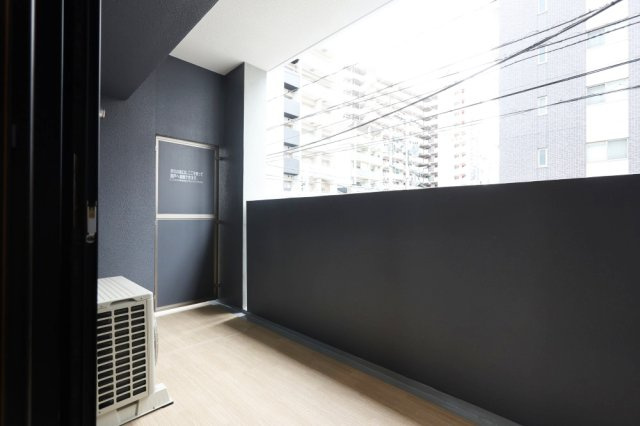 【バルコニー】