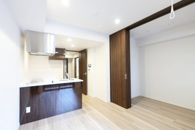 【居間・リビング】 | シーズンフラッツ渡辺通