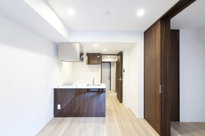 【居間・リビング】 | シーズンフラッツ渡辺通