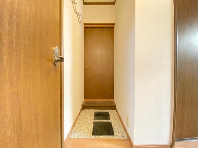 【価格改定】長岡京市奥海印寺火ノ尾のその他|和室前の廊下です。