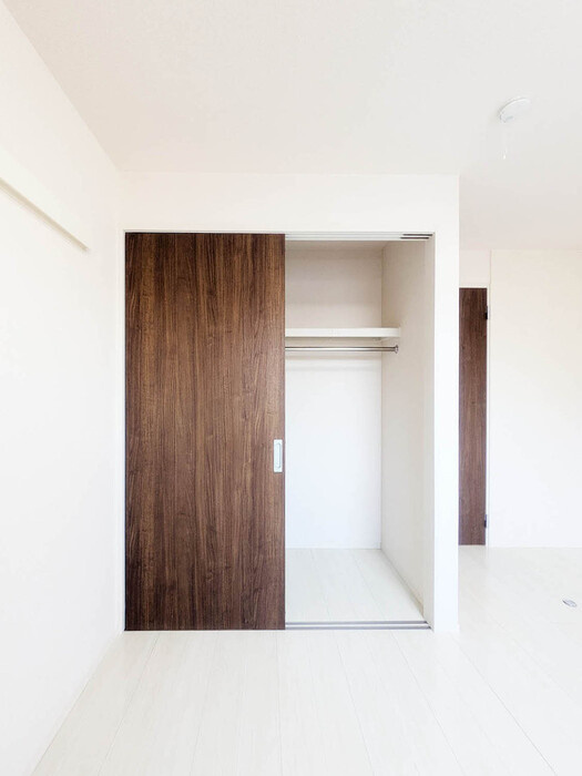 プリムヴェール弐十五番館の収納