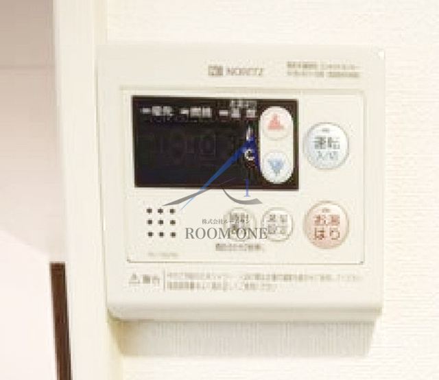 レクラン五反野の設備|給湯パネルです。