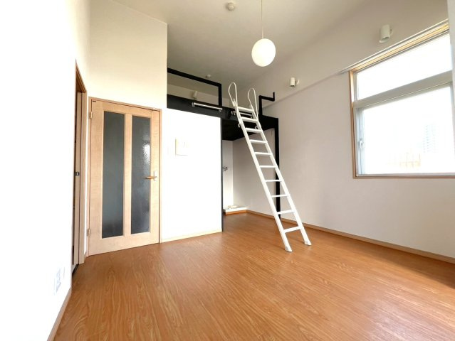 【居間・リビング】