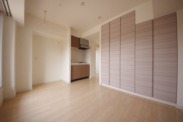 【居間・リビング】