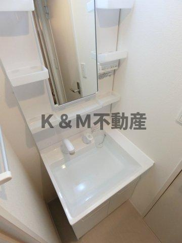 リブリ・エスアイエムの洗面所|スペースが確保できる洗面所です