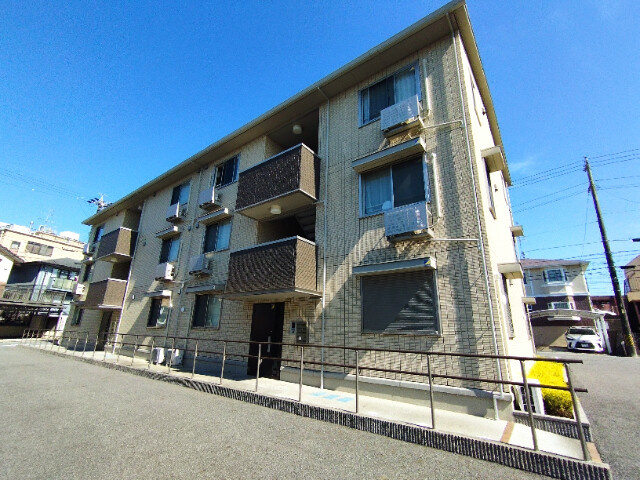 D-room上地　B棟の外観