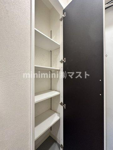 トモ南堀江の収納