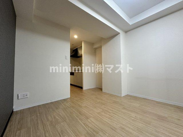 トモ南堀江の居間・リビング