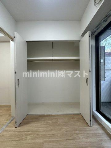 トモ南堀江の収納