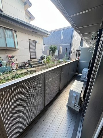 Contrail 2のバルコニー