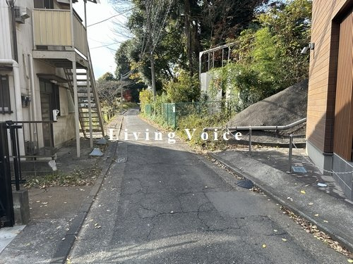 【前面道路含む現地写真】 | 【仲介手数料０円】横浜市緑区鴨居町1期　新築一戸建て　2号棟　全2棟 | 【仲介手数料０円】横浜市緑区鴨居町1期　新築一戸建て　全2棟