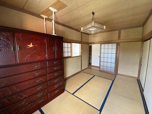 函南町　パサディナタウンの和室