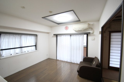 【居間・リビング】 | 新横浜サニーコート