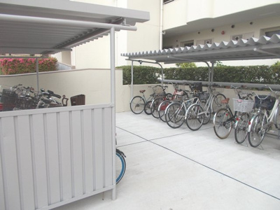 【駐輪場】 | コンドミニアム千里中央