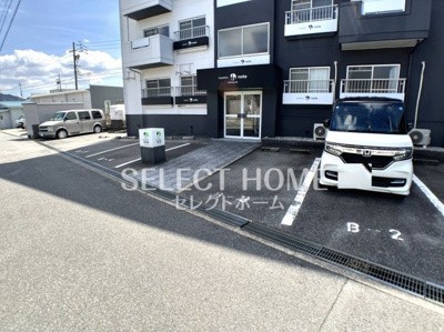 【駐車場】 | ルーミックノート緑丘 | 車をお持ちの方に嬉しい駐車場付きの物件です