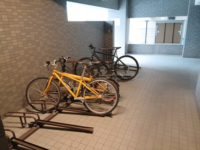 ルーブル芝公園の駐輪場