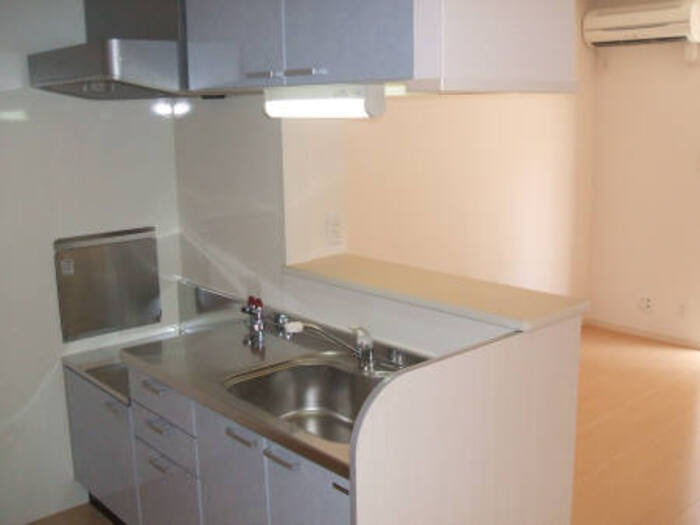 大和高田市大字高田のアパートのキッチン