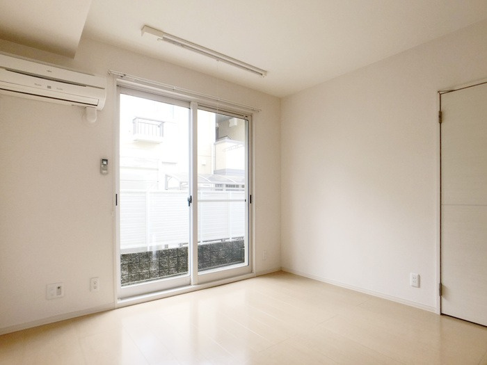 大和高田市大字高田のアパートの洋室