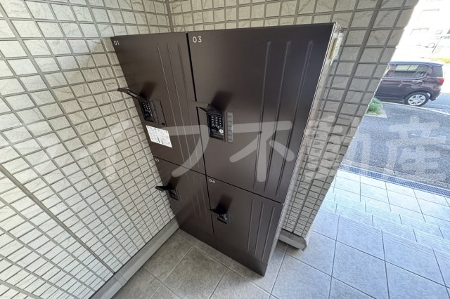 グレイスコートA棟のエントランス|落ち着いたエントランスです