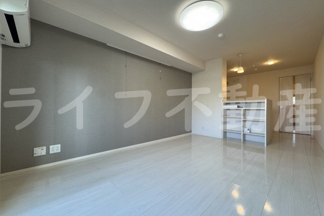 グレイスコートA棟の洋室|落ち着いた色調の洋室です