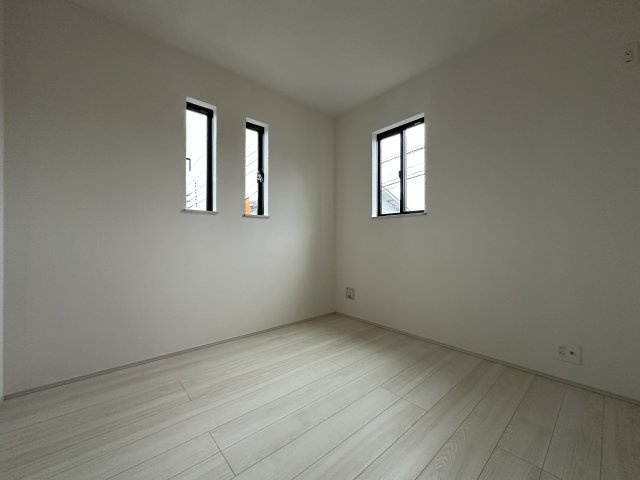 二見町西二見新築戸建B号棟の洋室