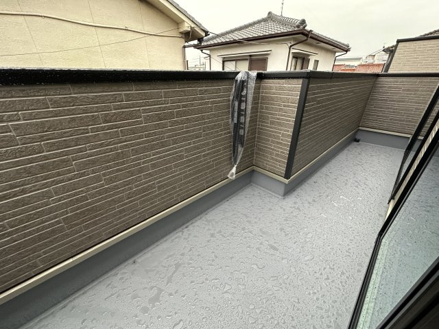 二見町西二見新築戸建B号棟のバルコニー