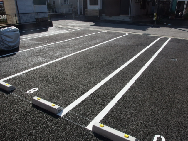 エクセルβの駐車場