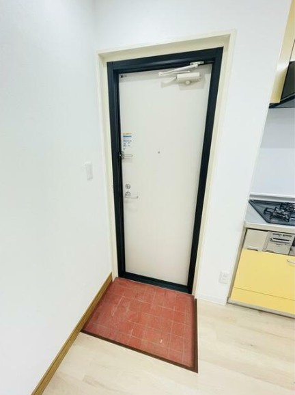 ラディアンテ中野の玄関