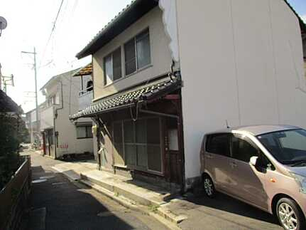 広島市西区草津本町　土地(A)の前面道路含む現地写真