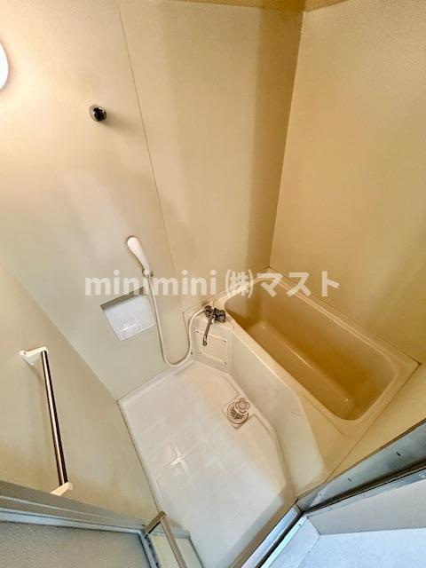 ラビアンローズの浴室