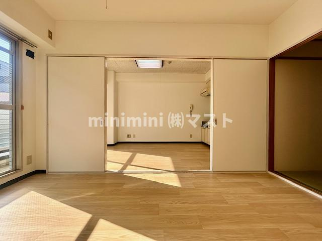 ラビアンローズの内装