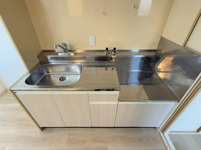 シャトー77のキッチン