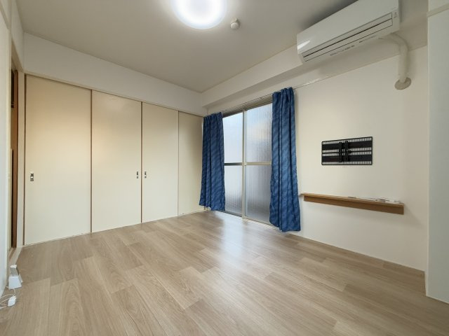 シャトー77の居間・リビング