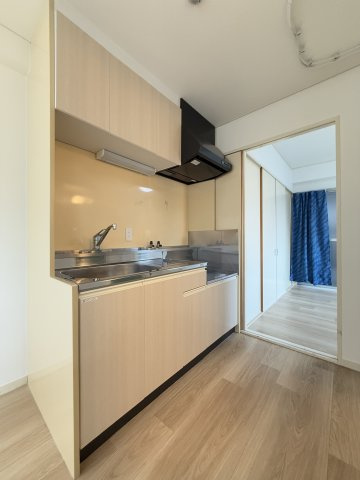 シャトー77のキッチン