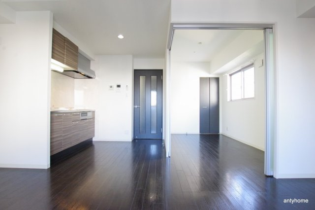 Ｔ・Ｙ天六　仲介手数料無料の洋室