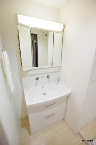 Ｔ・Ｙ天六　仲介手数料無料の洗面所